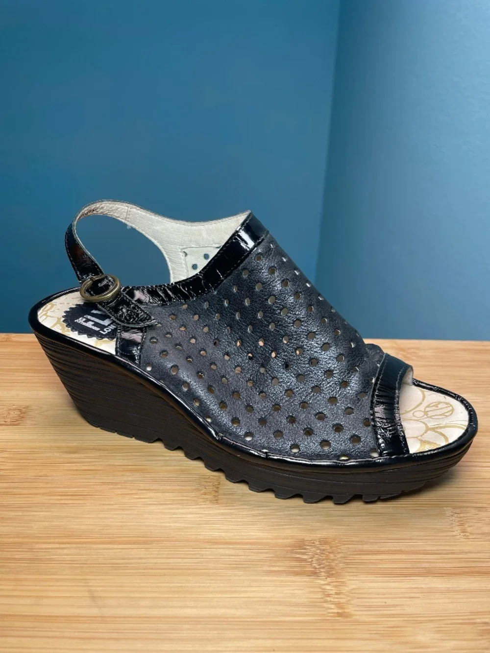 Fly London Yile Perforated Wedge Peep Toe Heels Sandals Shoes Sz 38 7 7.5 Nice!